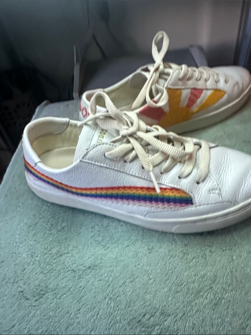 Soludos Ibiza Rainbow Wave Leather Sneakers Good Vibes White Sz 8.5